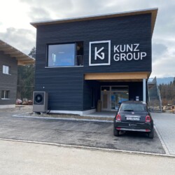 Frontseite des Gebäudes der Kunz Group am Tägerhardring 8 in Würenlos
