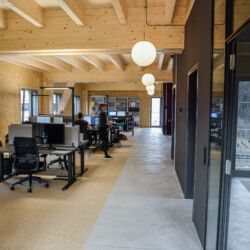 Obergeschoss mit Arbeitsplätzen